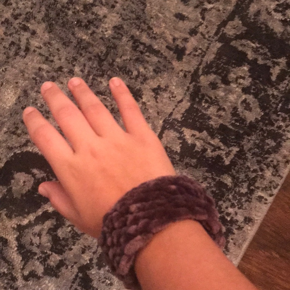 3 bracelets - Picture 2 of 2